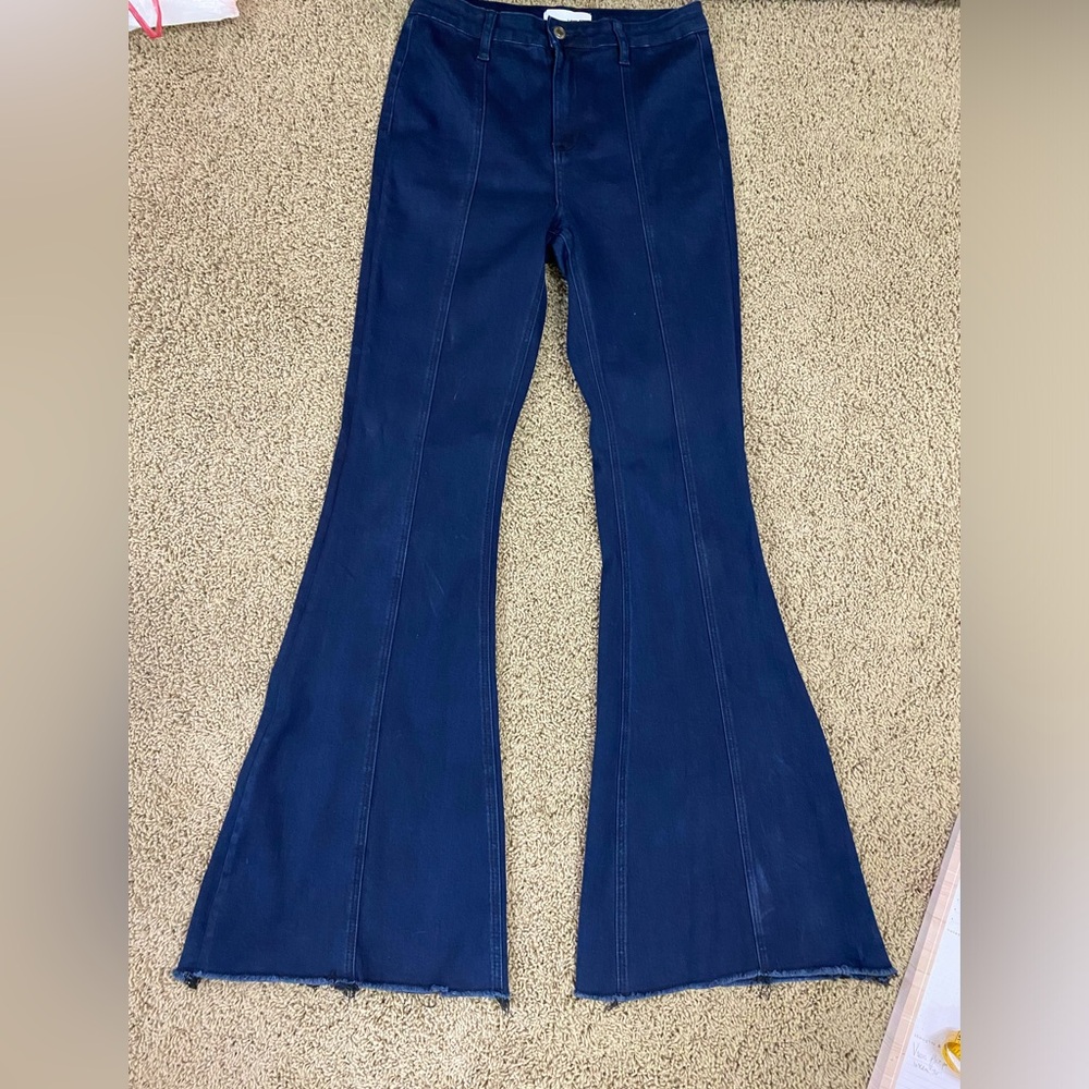 VERVET HIGH RISE SUPER FLARE Denim Jeans Size 29